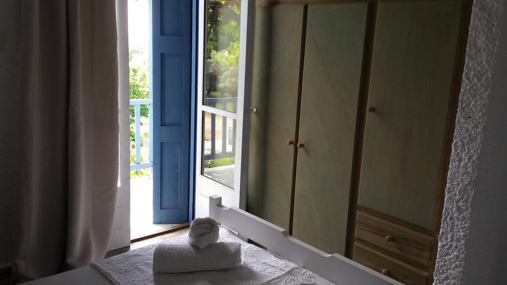 Mantos Rooms 1 ネオ・キリマ 部屋 写真